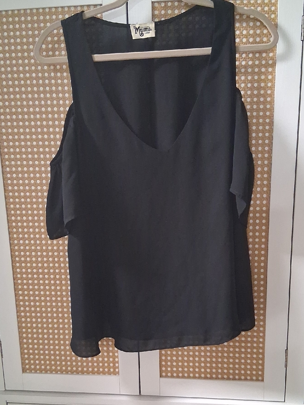 Show Me Your MuMu Black V-Neck Cold-Shoulder Blouse